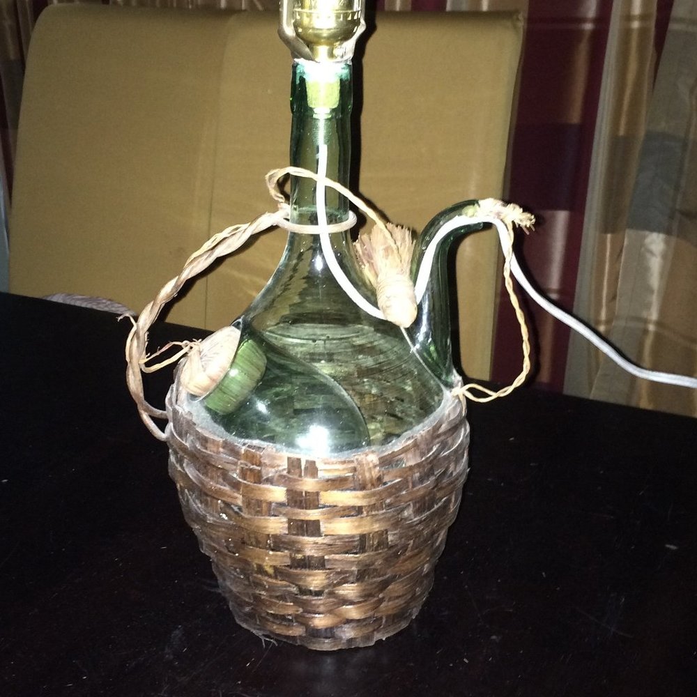 Bottle, Old Chianti with nozzle encased in wicker, from the 40s, vintage